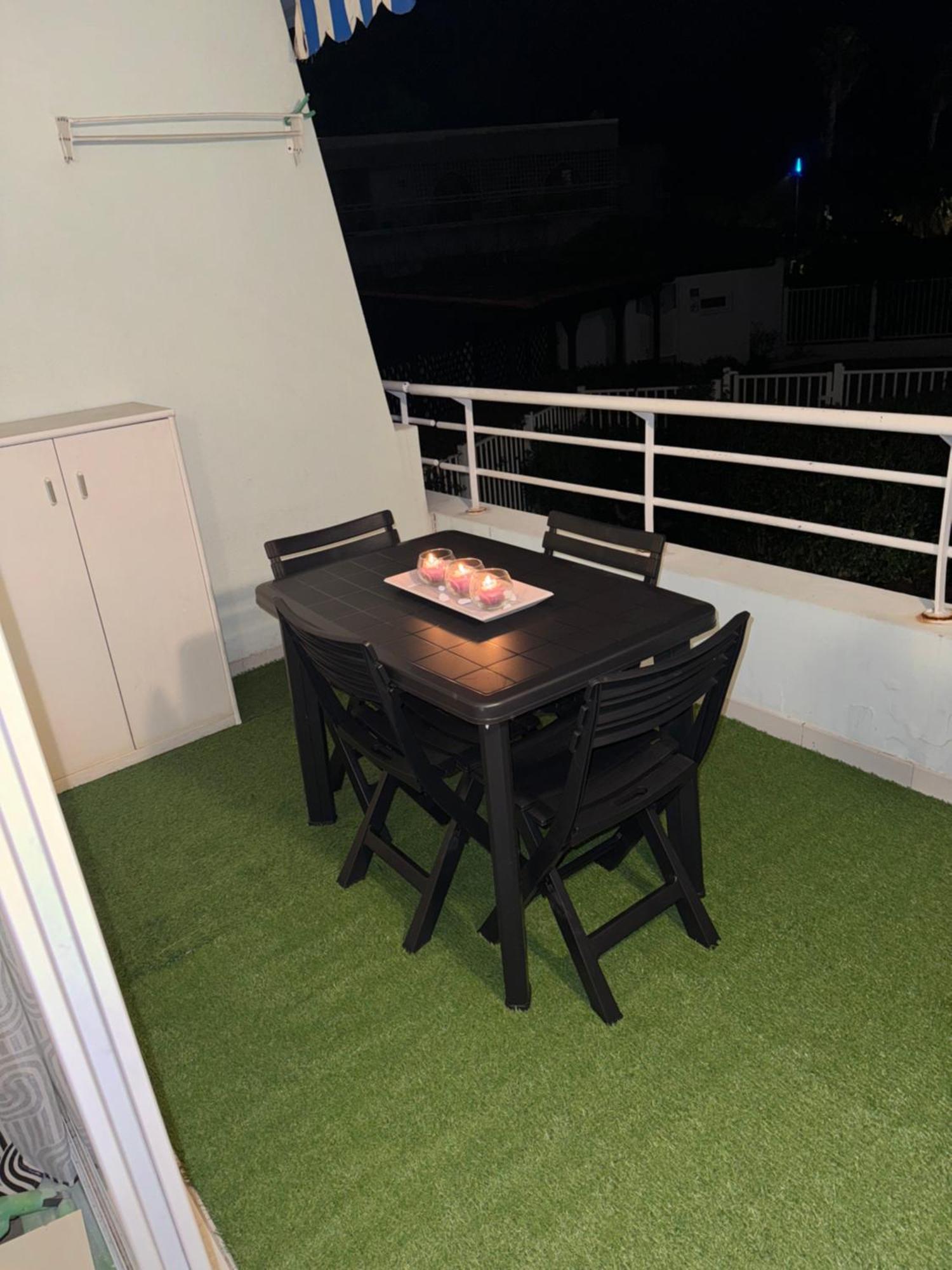 Appartemment Vue Mer Et Piscine Villeneuve-Loubet Zewnętrze zdjęcie
